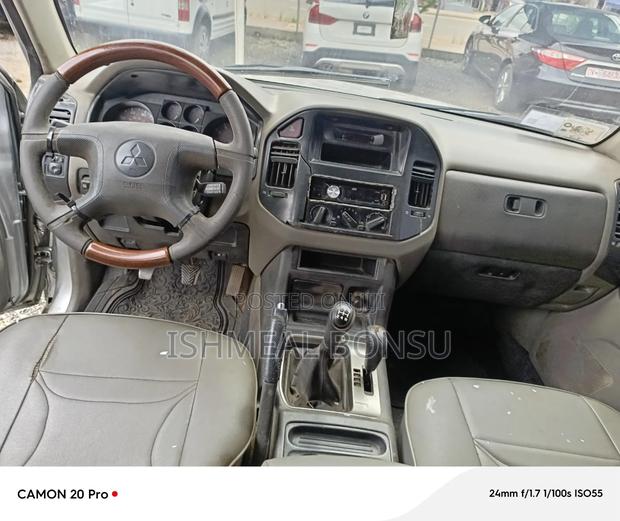 Mitsubishi Pajero 2005 Gray