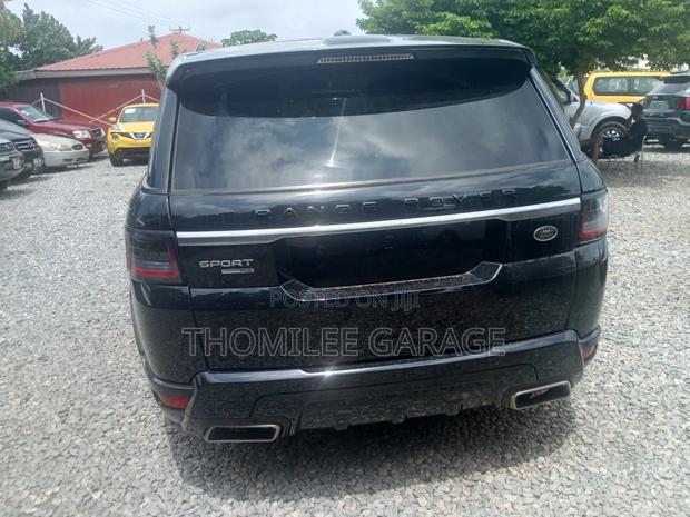 Land Rover Range Rover Sport SE 4x4 (3.0L 6cyl 8A) 2016 Black