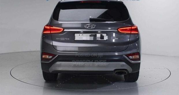 Hyundai Santa Fe 2019 Gray