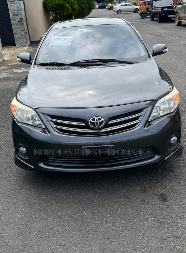 Toyota Corolla 2013 Gray