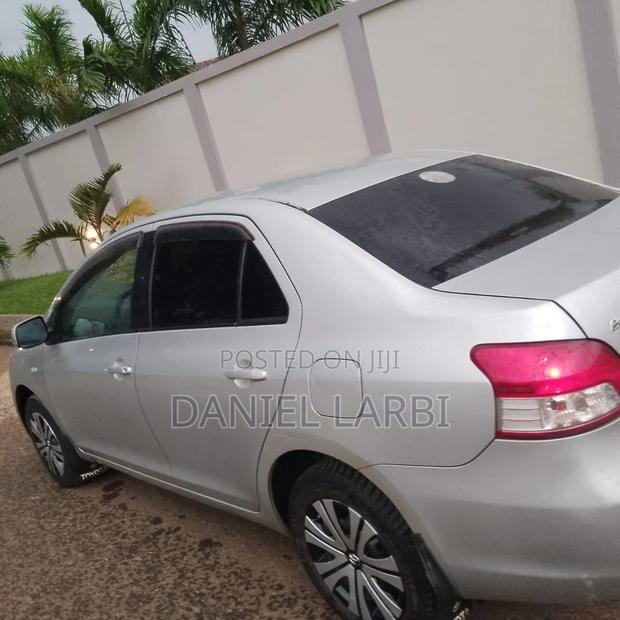 Toyota Belta 2010 Gray