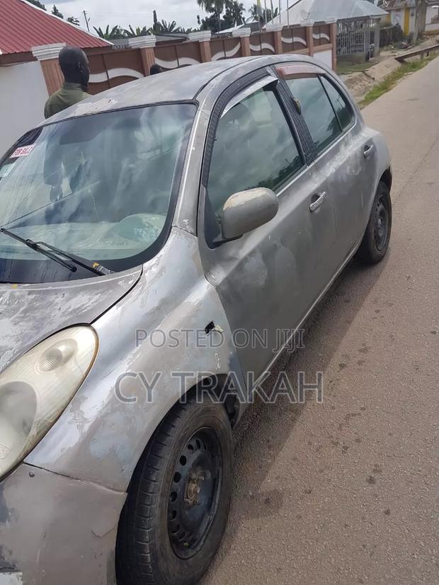Nissan Micra 2004 Gray