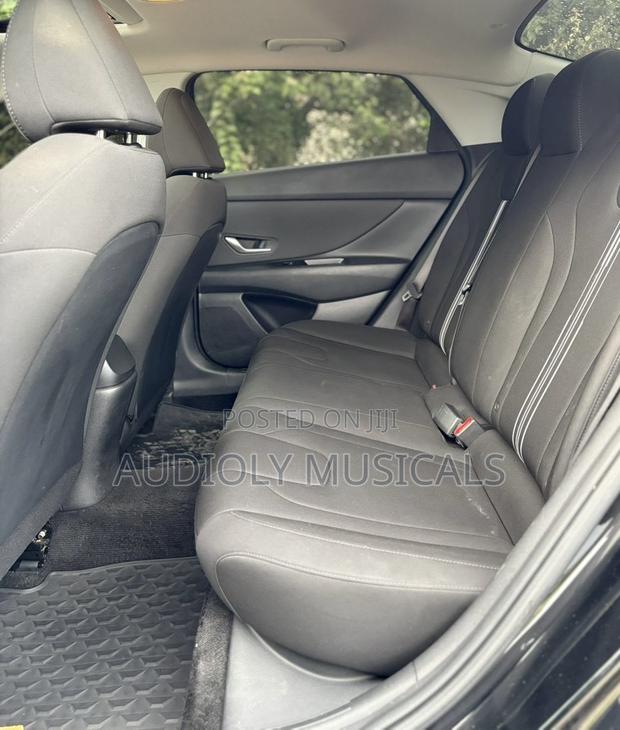 Hyundai Elantra SEL 2023 Black