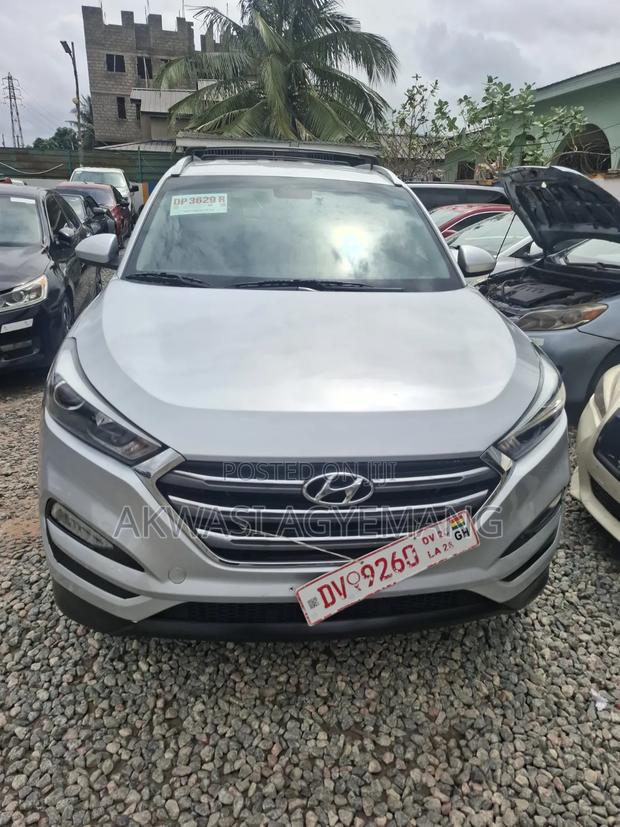 Hyundai Tucson 2017 Silver