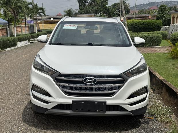 Hyundai Tucson Limited AWD 2018 White