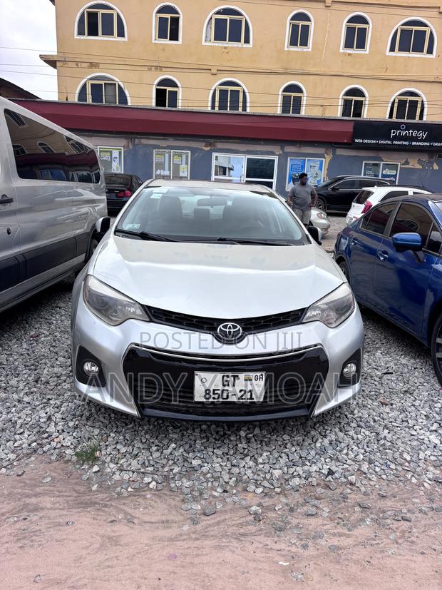 Toyota Corolla 2015 Silver