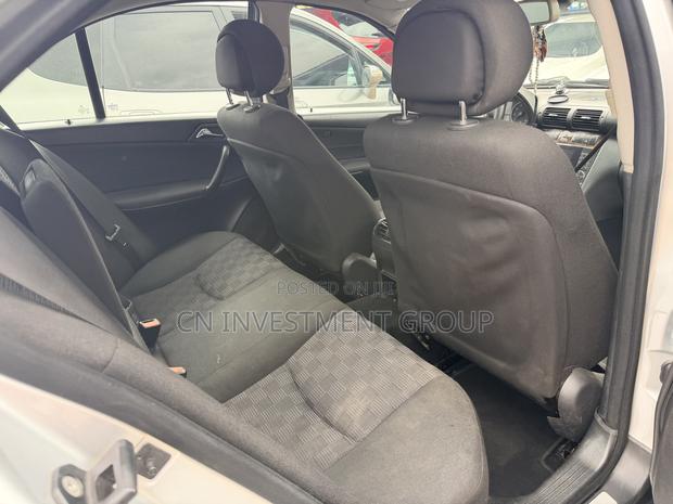 Mercedes-Benz C180 2007 Silver