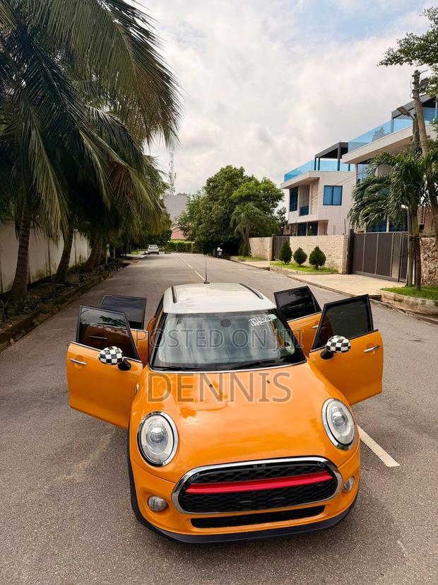 Mini Cooper 2016 Orange