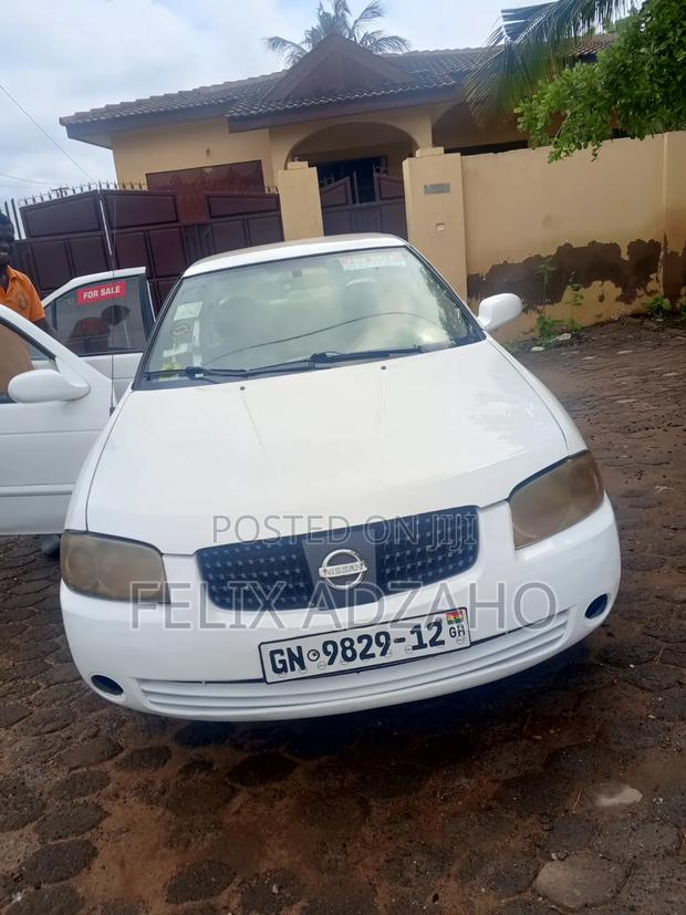 Nissan FB15 2007 White