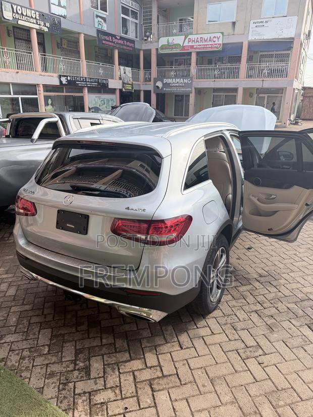 Mercedes-Benz GLC-Class 2017 Silver