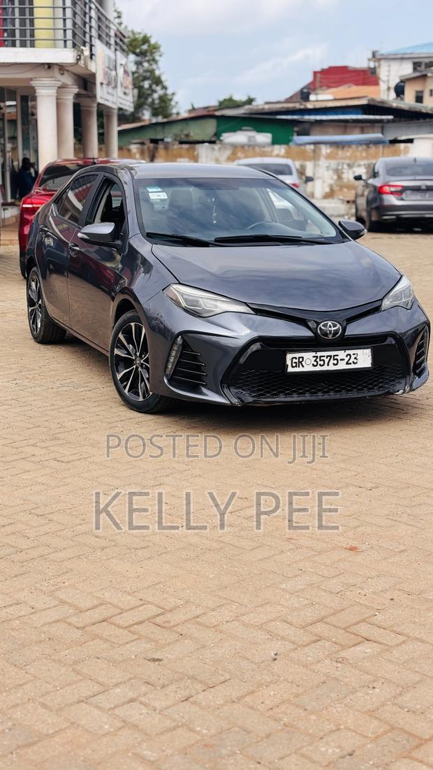 Toyota Corolla S 4dr Sedan (1.8L 4cyl CVT) 2016 Gray