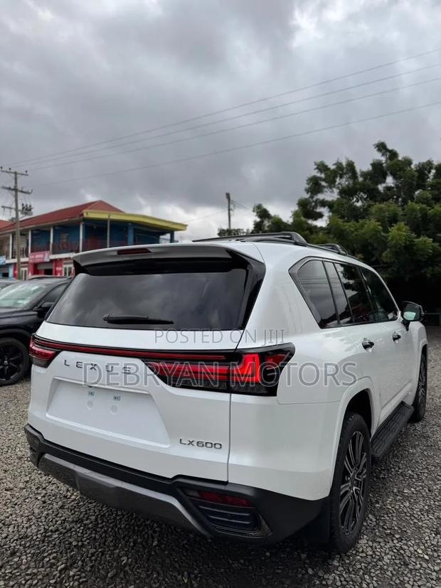New Lexus LX 600 2024 White