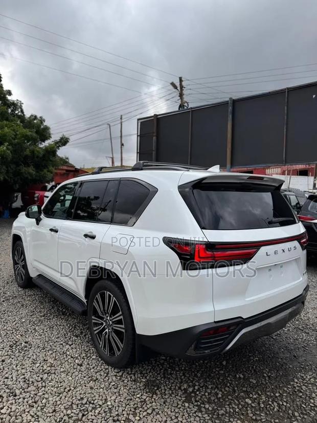 New Lexus LX 600 2024 White