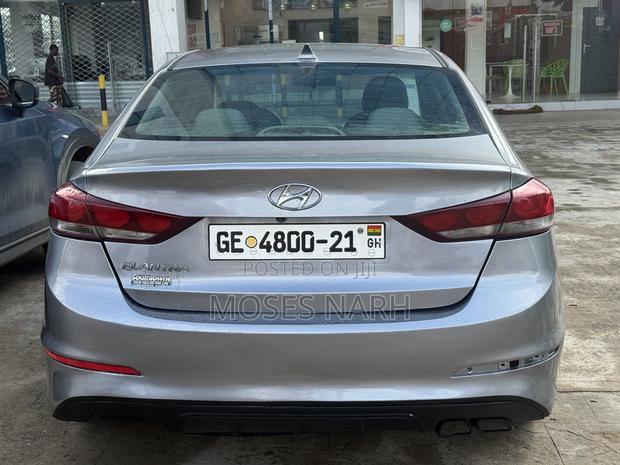 Hyundai Elantra 2017 Gray