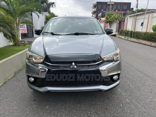 Mitsubishi Outlander SE AWC 2018 Gray