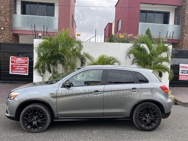 Mitsubishi Outlander SE AWC 2018 Gray