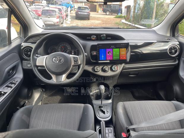 Toyota Vitz 1.3 AWD 3dr 2015 White