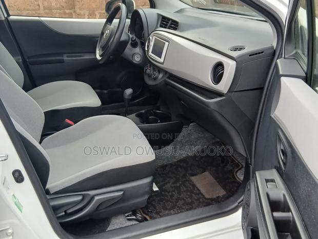 Toyota Vitz 2013 White