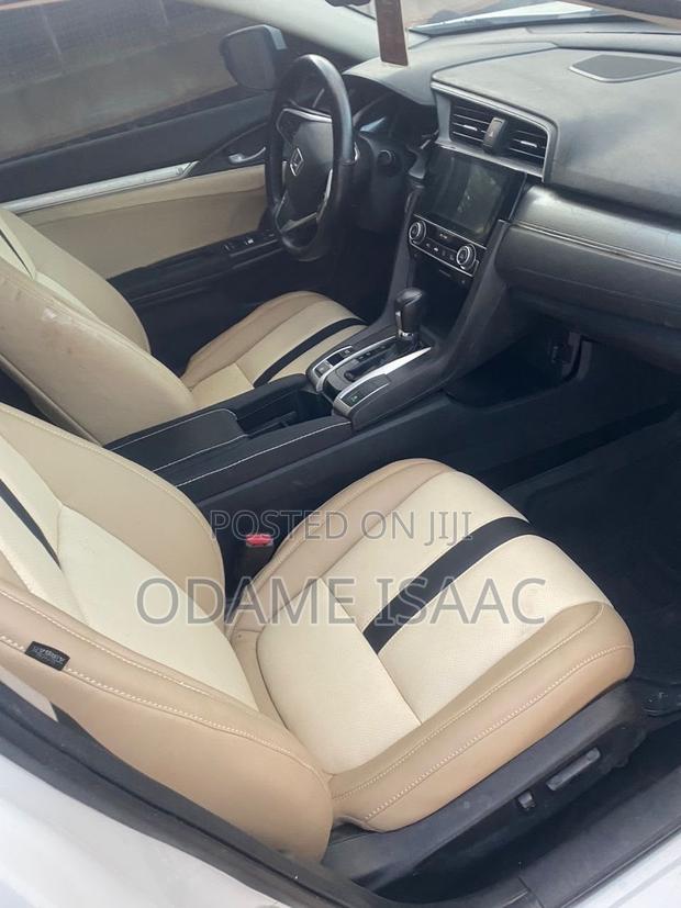 Honda Civic 2017 White