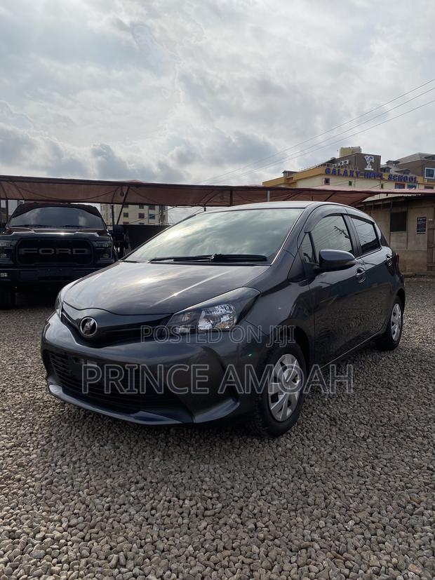 Toyota Vitz 1.5 FWD 5dr 2016 Black