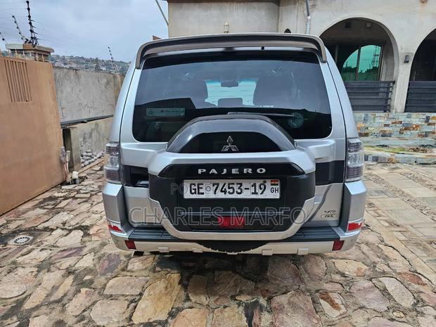 Mitsubishi Pajero V80 3.5 V6 GL/GLS 2019 Gray
