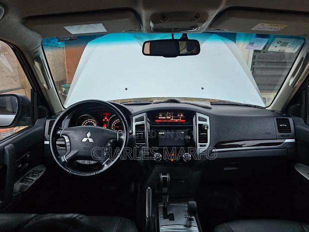 Mitsubishi Pajero V80 3.5 V6 GL/GLS 2019 Gray