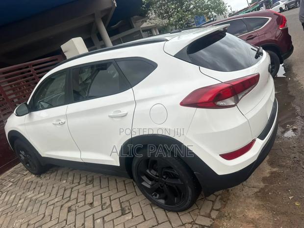 Hyundai Tucson Sport AWD 2017 White