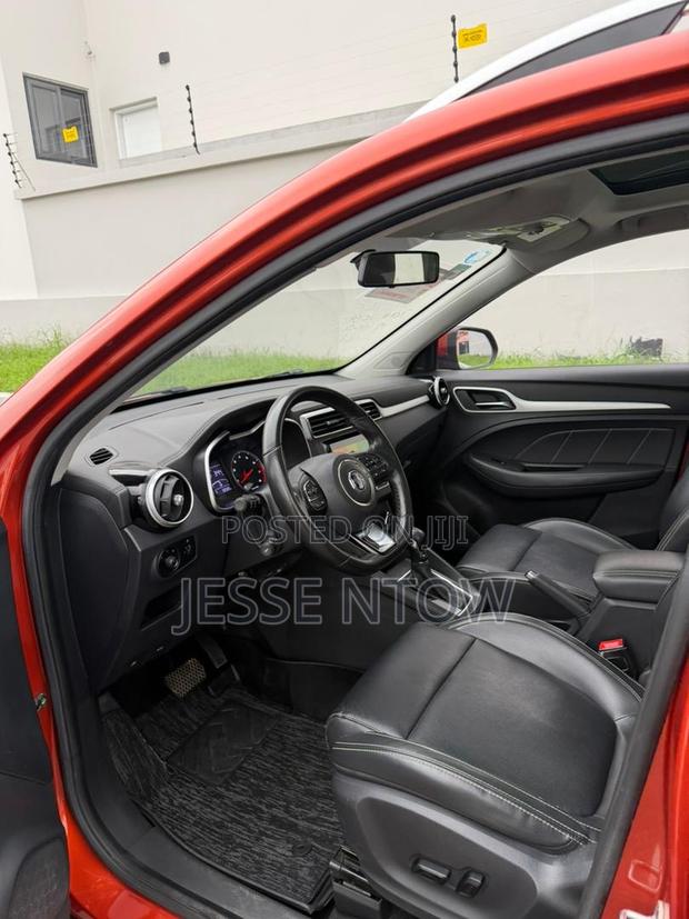 MG ZS 2018 Red