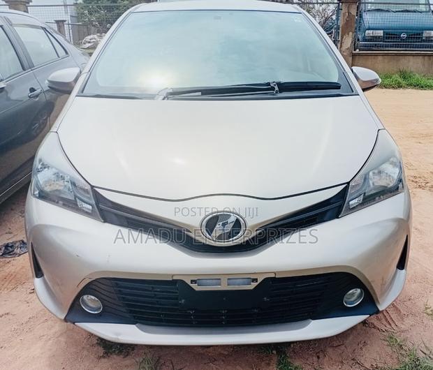 Toyota Vitz 1.3 AWD 5dr 2014 Gold