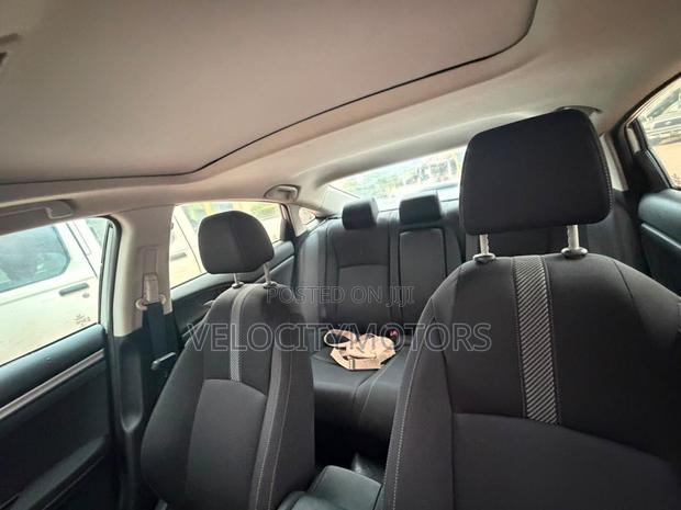 Honda Civic EX-L 4dr Sedan (1.5L 4cyl) 2017 White