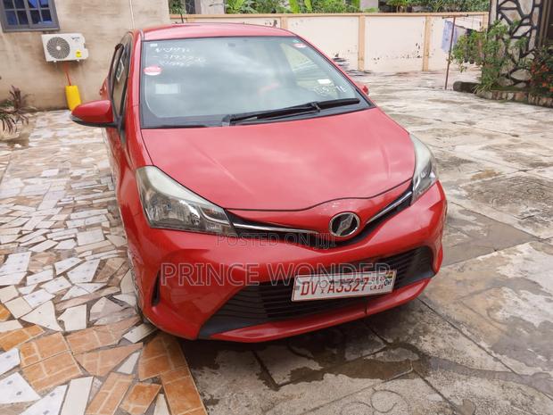 Toyota Vitz 2015 Red