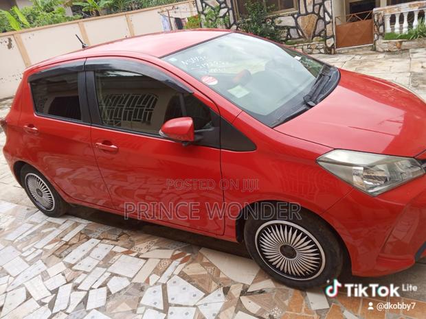 Toyota Vitz 2015 Red