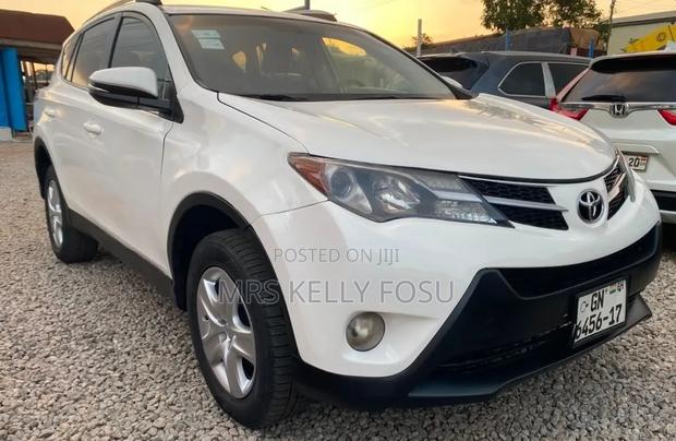 Toyota RAV4 2015 White