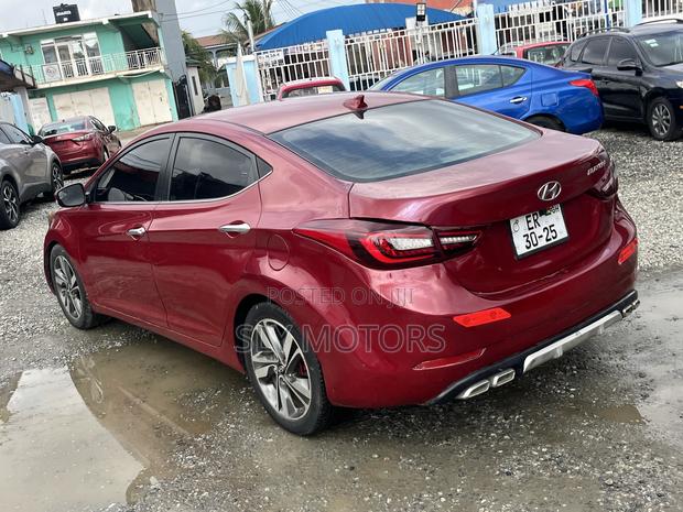 Hyundai Elantra SE 4dr Sedan (1.8L 4cyl 6M) 2015 Red