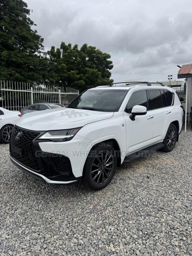 Lexus LX 600 2023 White