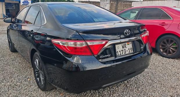 Toyota Camry 2016 Black