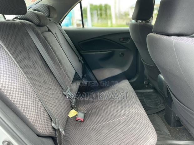 Toyota Yaris 2009 Silver