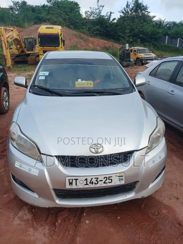 Toyota Matrix 2010 Silver