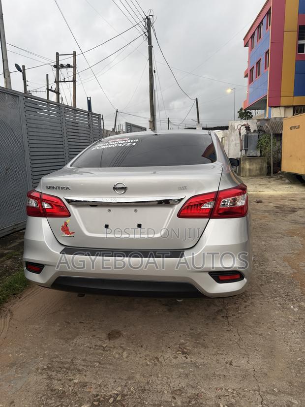Nissan Sentra 2019 Gray