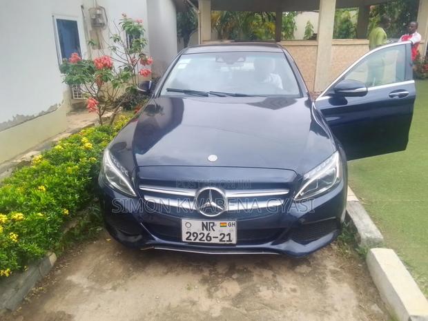 Mercedes-Benz C300 2021 Black