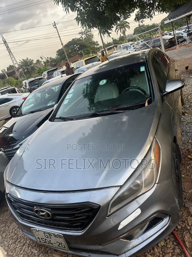 Hyundai Sonata SE 2016 Gray