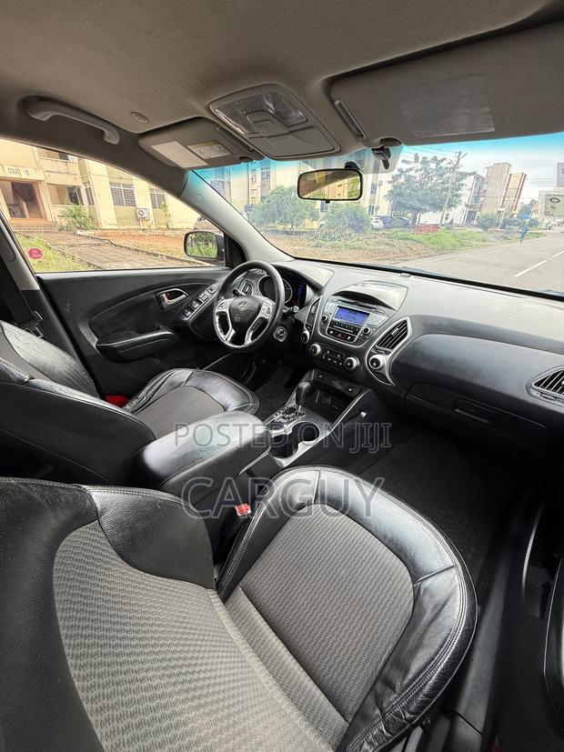 Hyundai Tucson GLS AWD 2012 Black