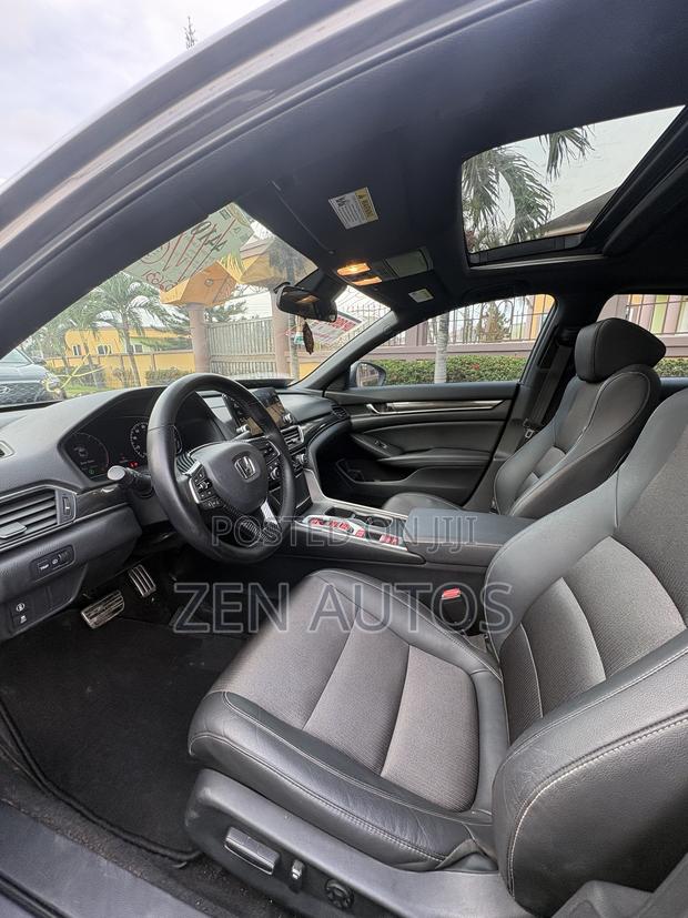 Honda Accord Sport (2.0L 4cyl Turbo 6M) 2019 Gray