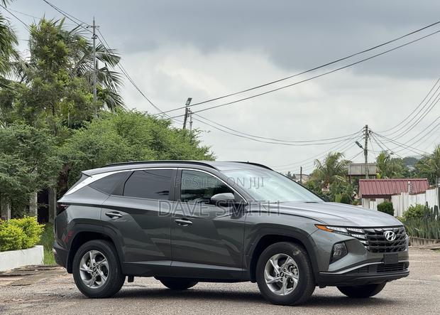 Hyundai Tucson SE 2022 Gray