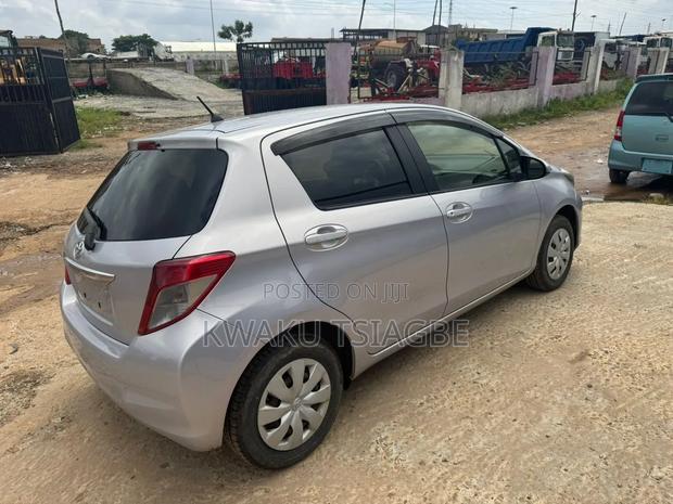Toyota Vitz 2012 Purple