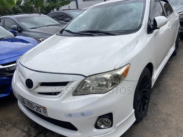 Toyota Corolla S Special Edition 4dr Sedan (1.8L 4cyl 4A) 2013 White