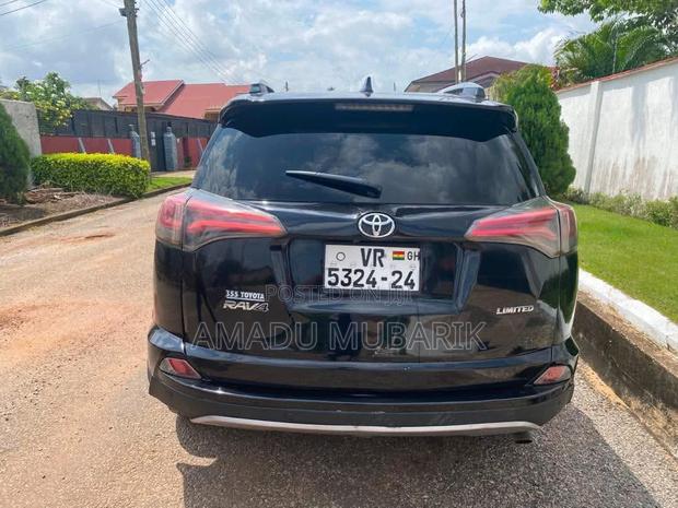 Toyota RAV4 LE 4dr SUV (2.5L 4cyl 6A) 2015 Black