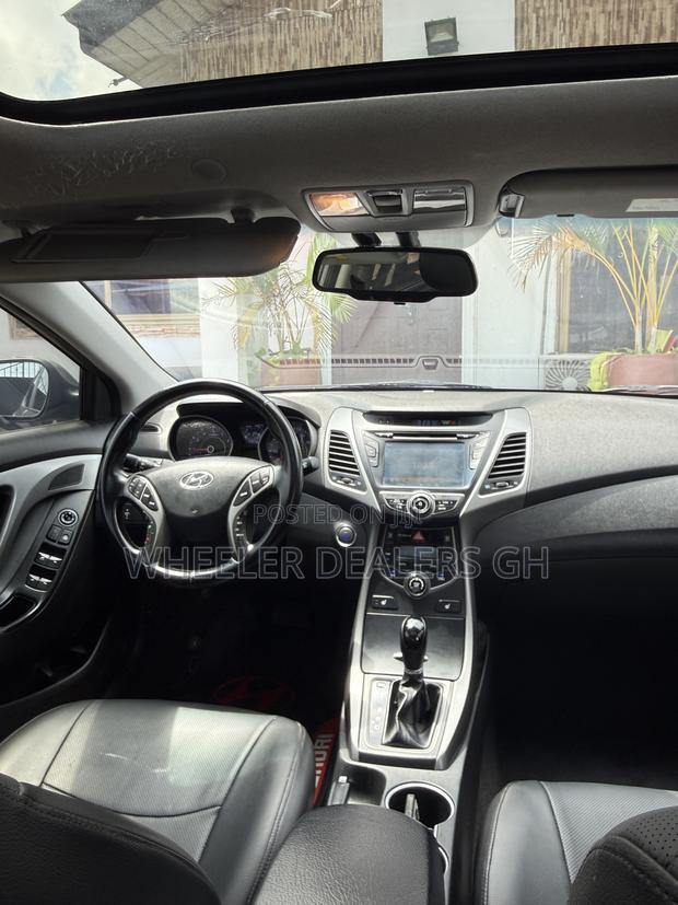 Hyundai Elantra Limited 4dr Sedan (1.8L 4cyl 6A) 2014 Gray