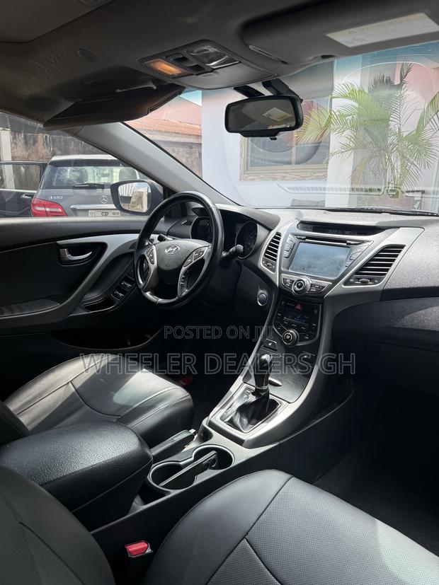 Hyundai Elantra Limited 4dr Sedan (1.8L 4cyl 6A) 2014 Gray