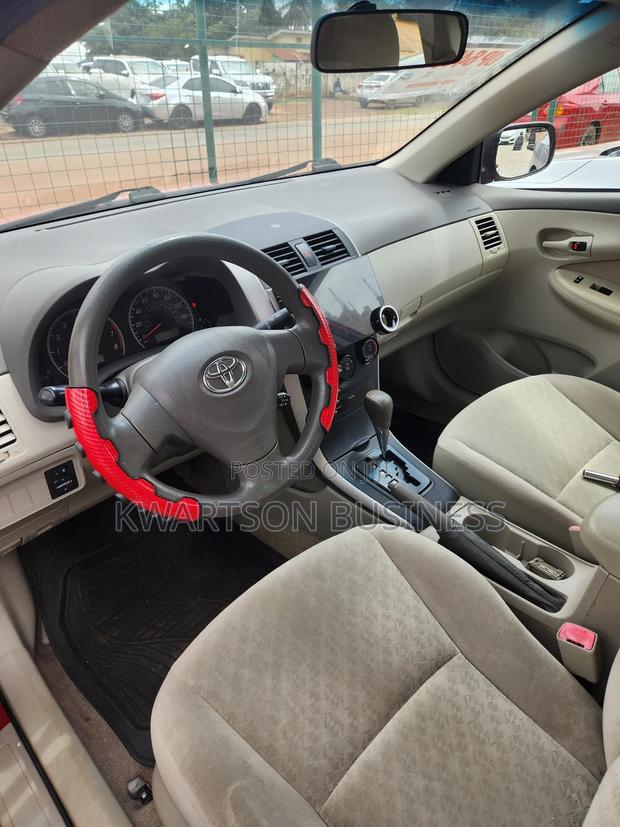 Toyota Corolla 2010 Red